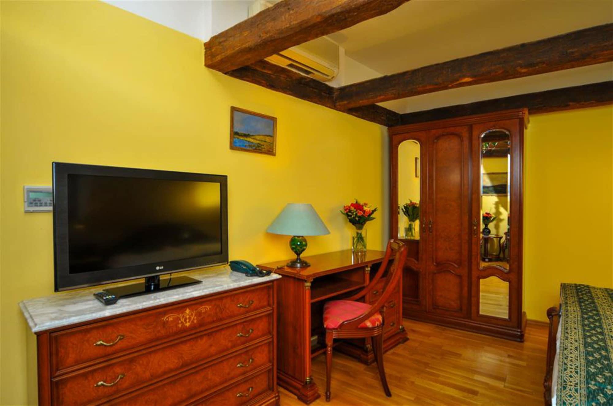 Josephine Old Town Square Hotel - Czech Leading Hotels Prague Exterior photo